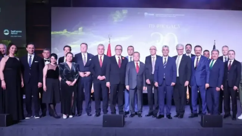 Trabzon Ticaret Ve Sanayi Odası Başkanı TATSO 20’inci Yılı Kutlamalarına Katıldı